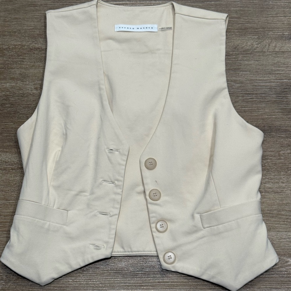 Cream Sleeveless Vest by Susana Monaco